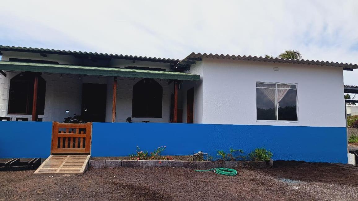 Hospedaje Maen K Puerto Villamil Exterior photo